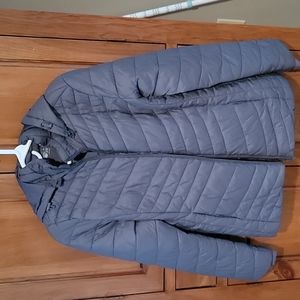 Womens Light weight puffer jacket - Size M